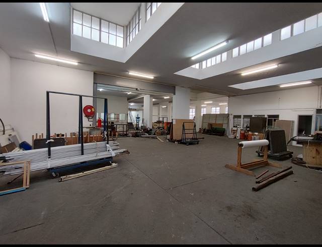 730M² FACTORY TO LET IN NDABENI